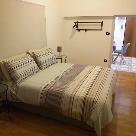 Apartament Mombello 13 *