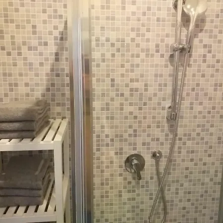 Mombello 13 * سانريمو